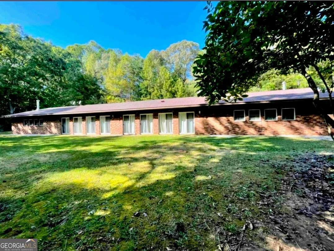 1163 Nickville Road