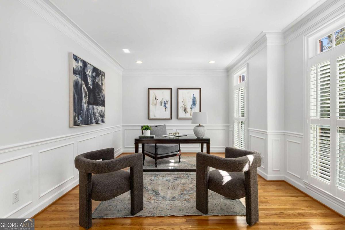 1120 Whitehall Pointe