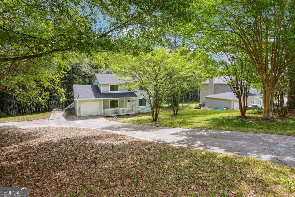 Photo of 3688 Burnley Court, Lithonia, GA 30038 (MLS # 10736499)