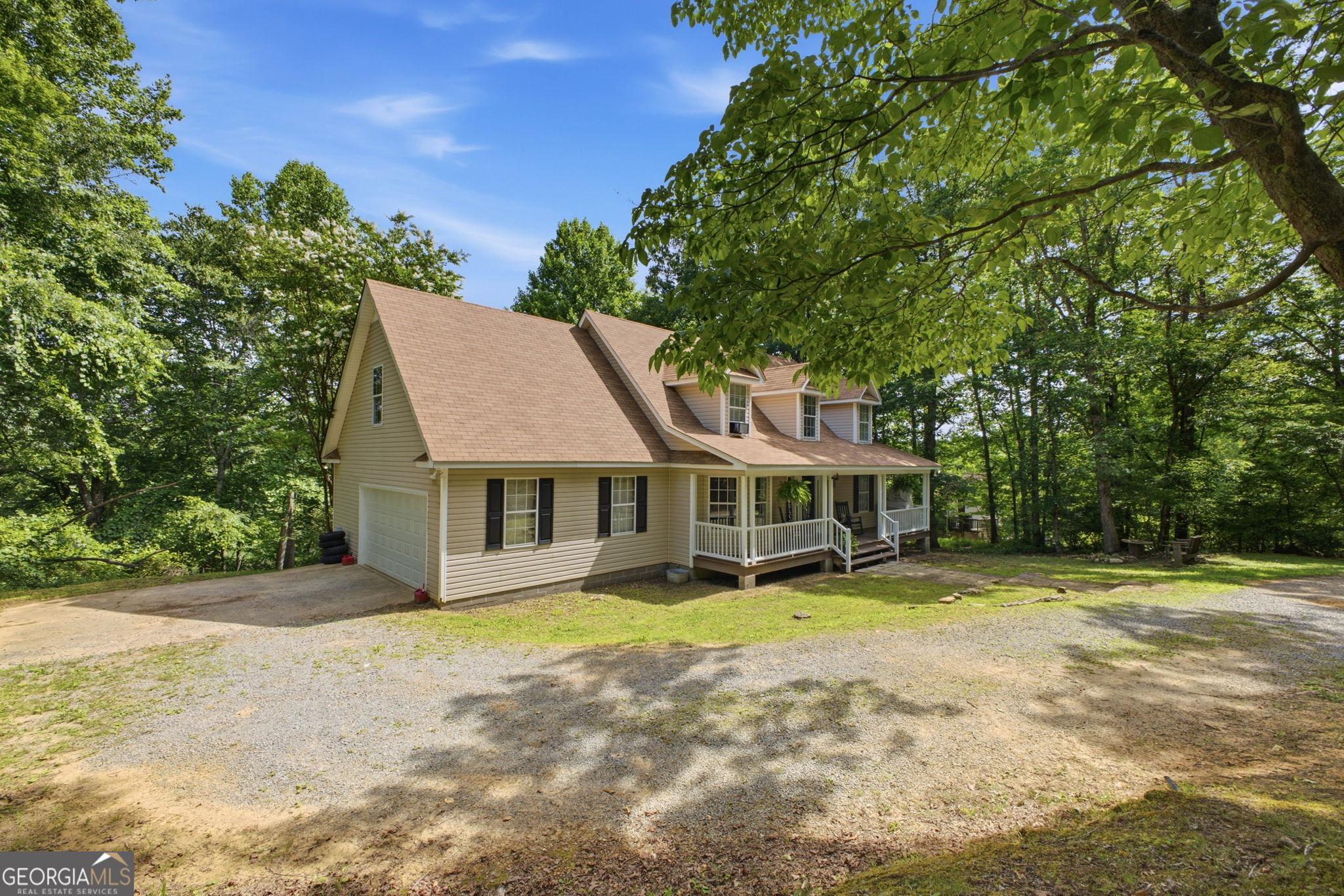 596 Riverhaven LN