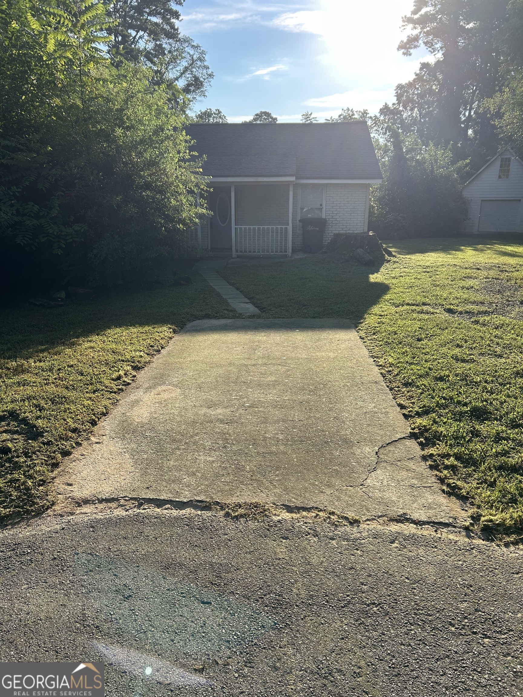 Allgood Manor - Residential