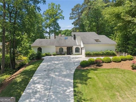 Photo of 950 Ivy Falls Drive, Atlanta, GA 30328 (MLS # 10765697)