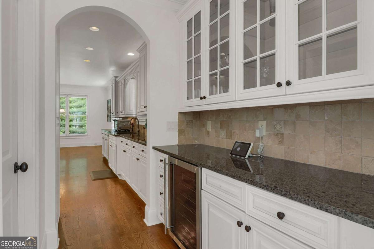 7967 Magnolia SQ
