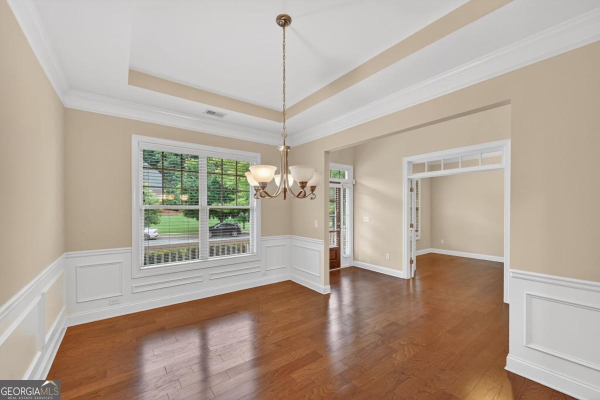 5327 Whitney LNDG