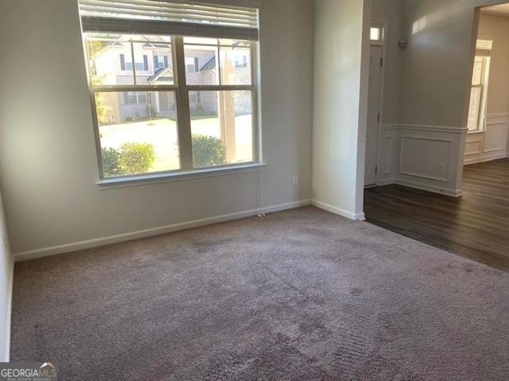 Photo of 5650 Mirror Lake Drive, Cumming, GA 30028 (MLS # 10790294)