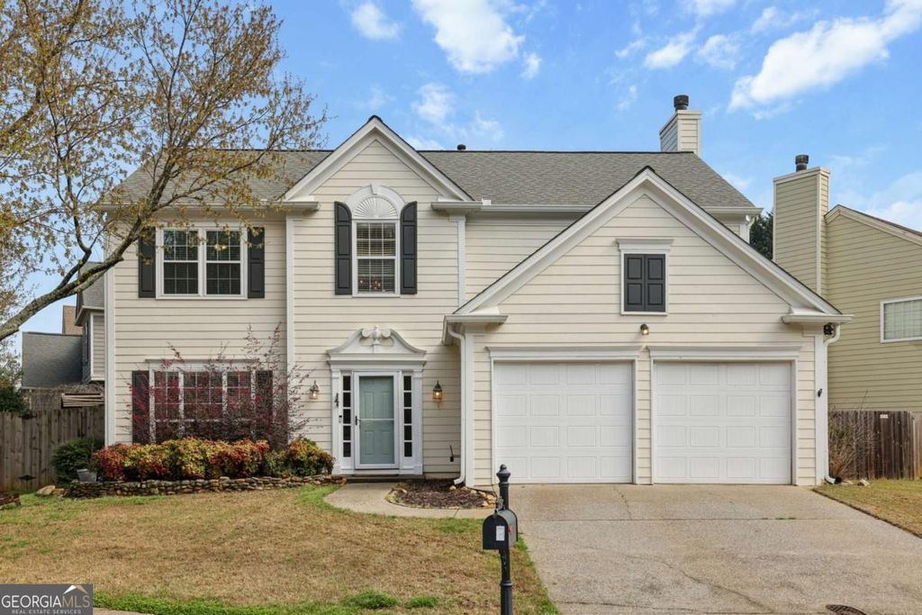 Photo of 1130 Lyndhurst Way, Roswell, GA 30075 (MLS # 10709447)