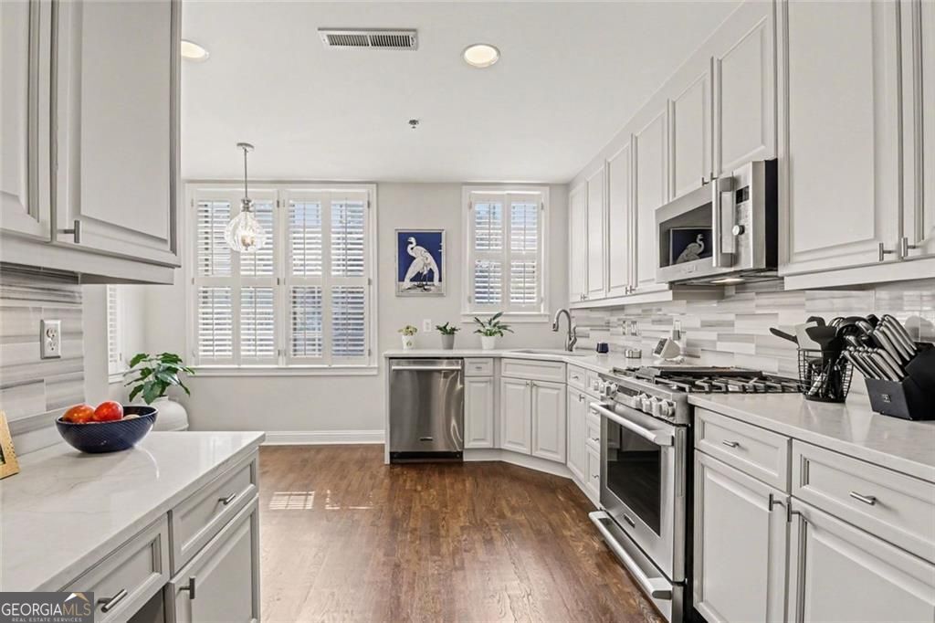 1735 Peachtree ST NE 216