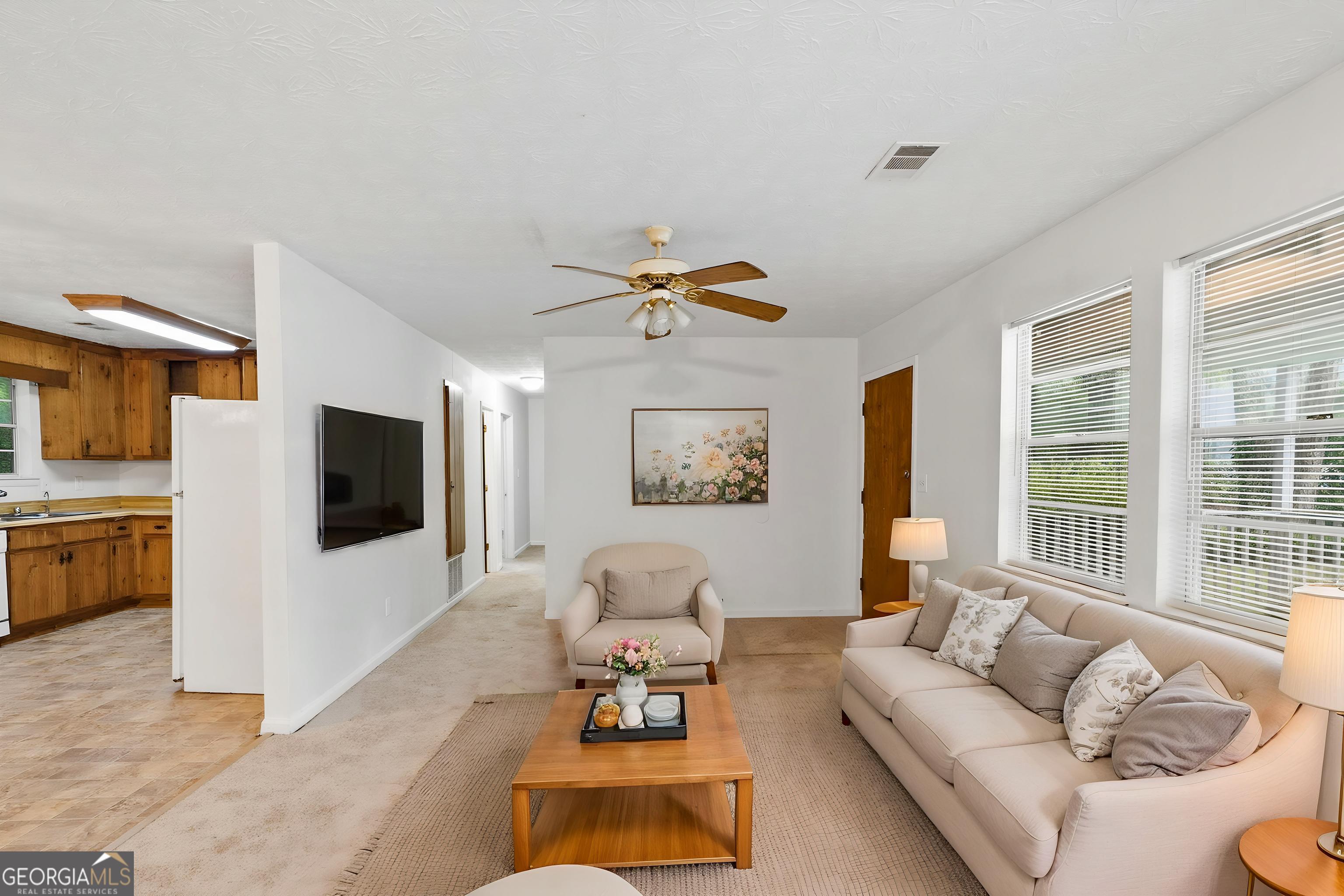 8238 Dunellen LN
