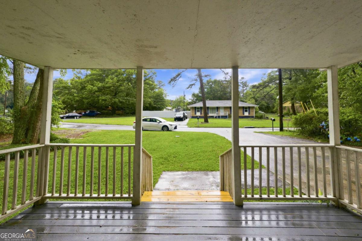 8238 Dunellen LN