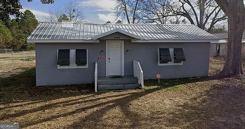 A home in Lyons