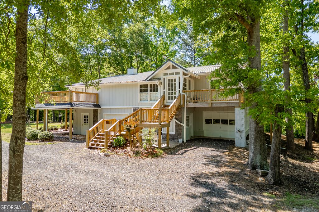 Photo of 641 Wood Hill Dr, Dacula, GA 30019 (MLS # 10740146)