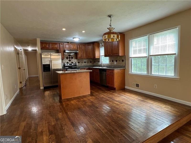 Hickory Bluff - Residential Lease