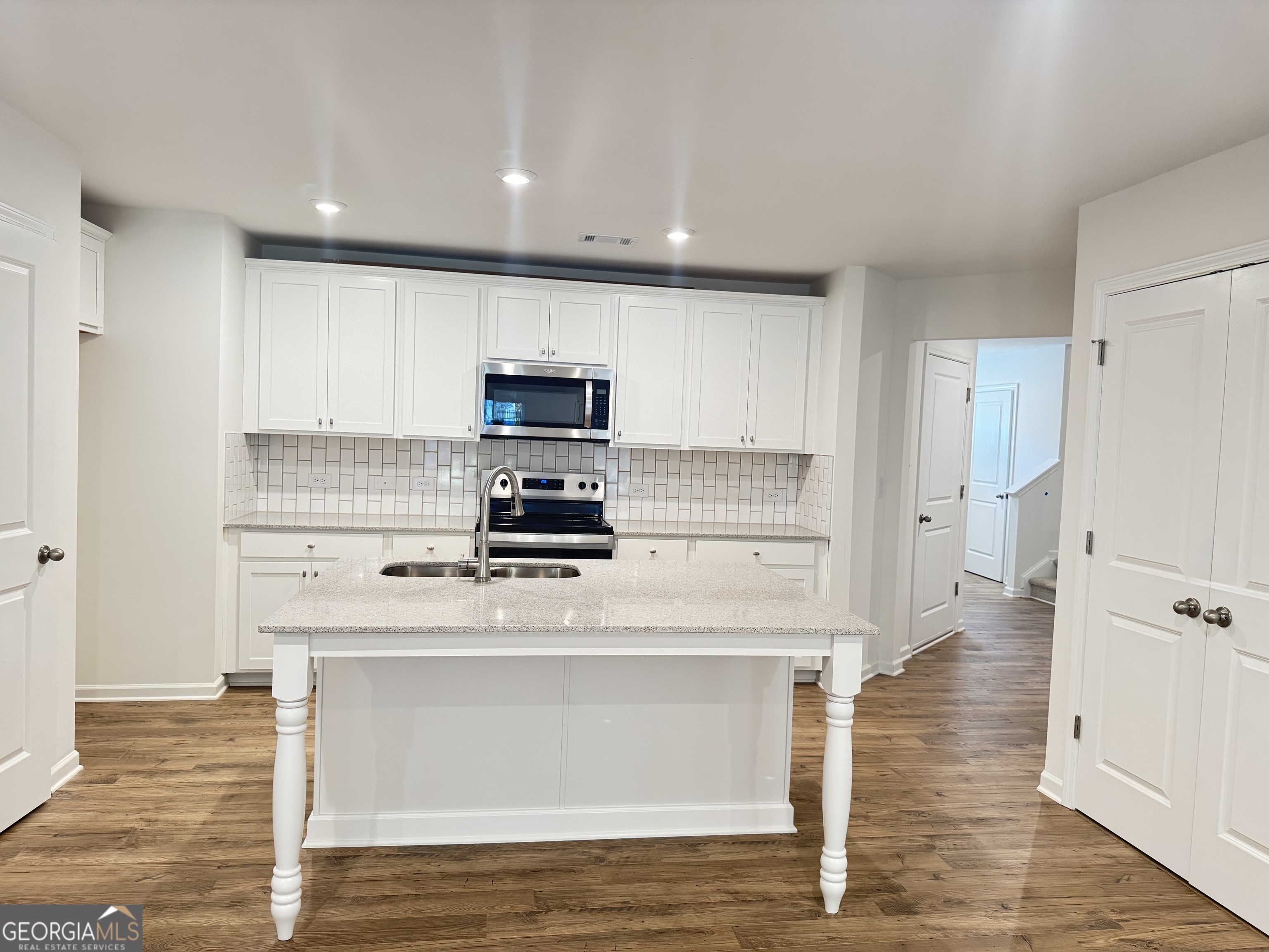 Silver Leaf - Residential