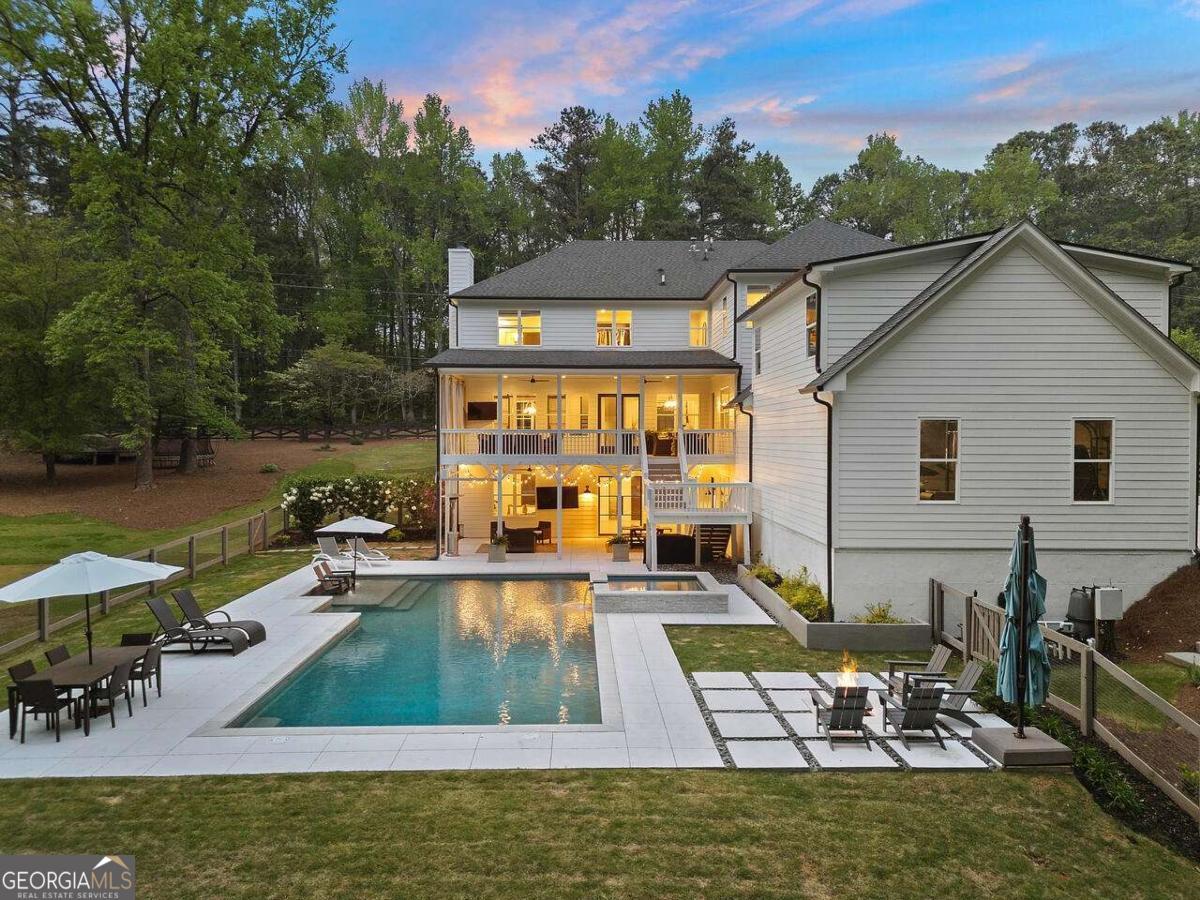 650 Jones RD