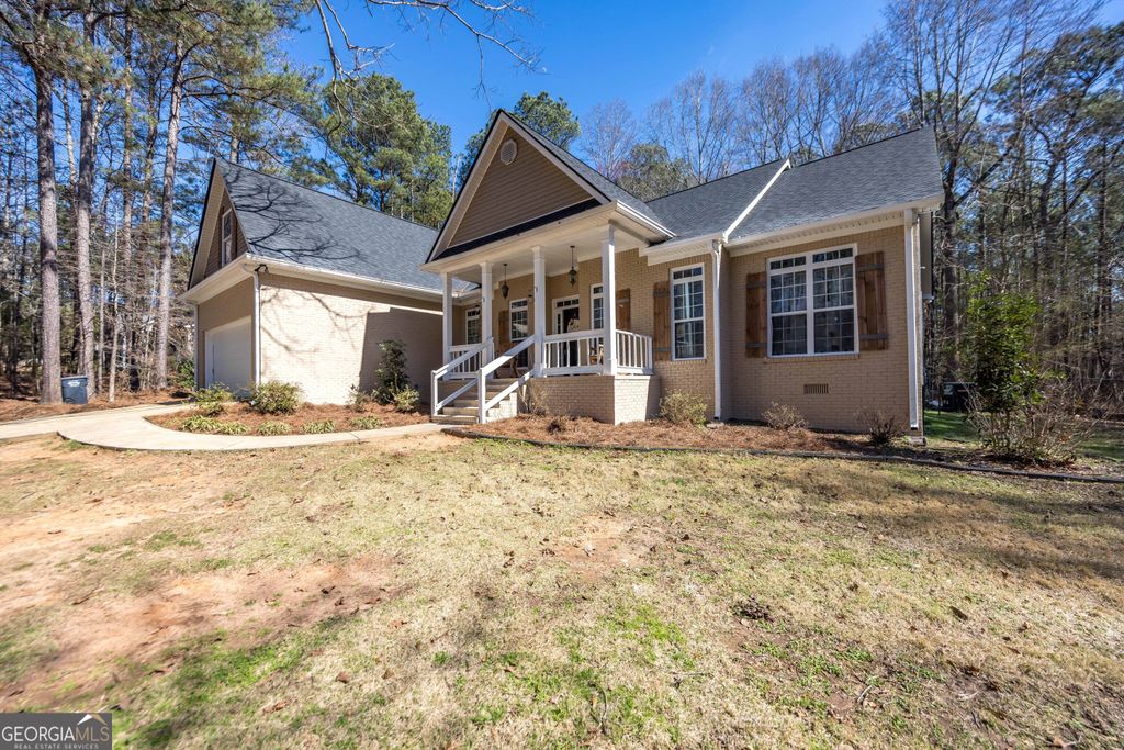 Photo of 829 Thrash Road, Lagrange, GA 30241 (MLS # 10697480)