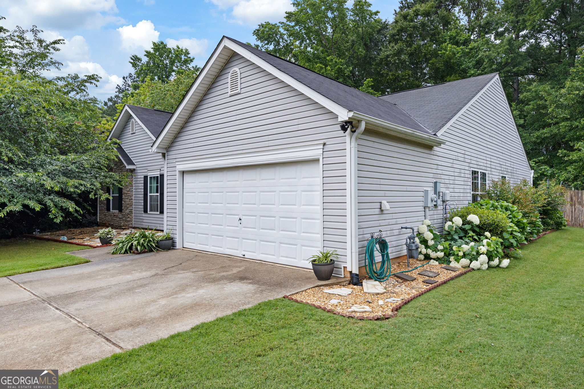 784 Crestworth XING