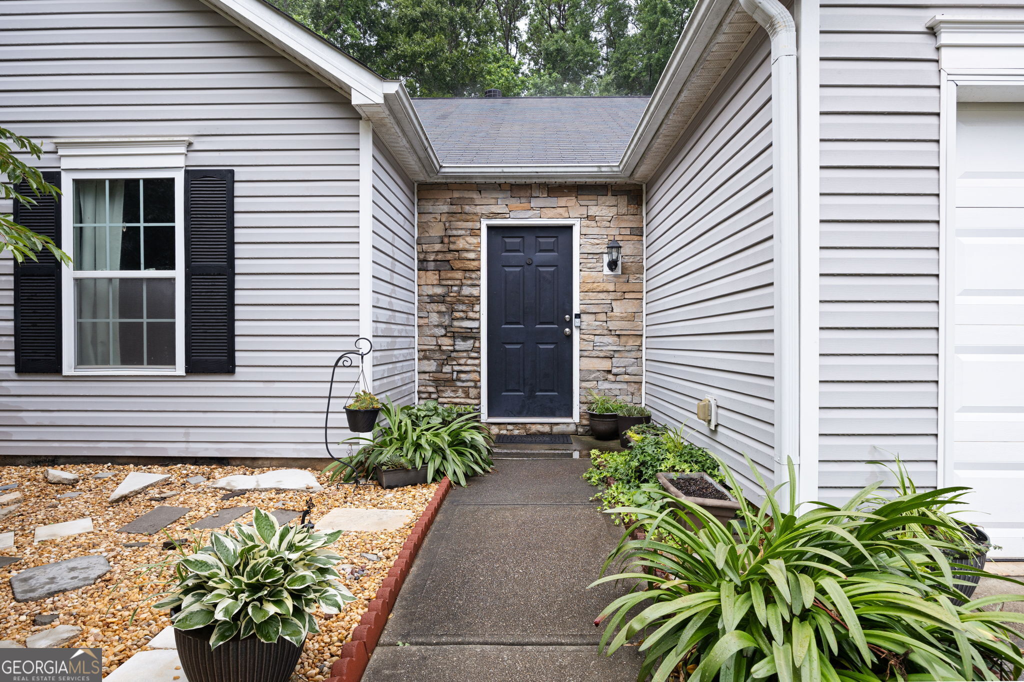 784 Crestworth XING