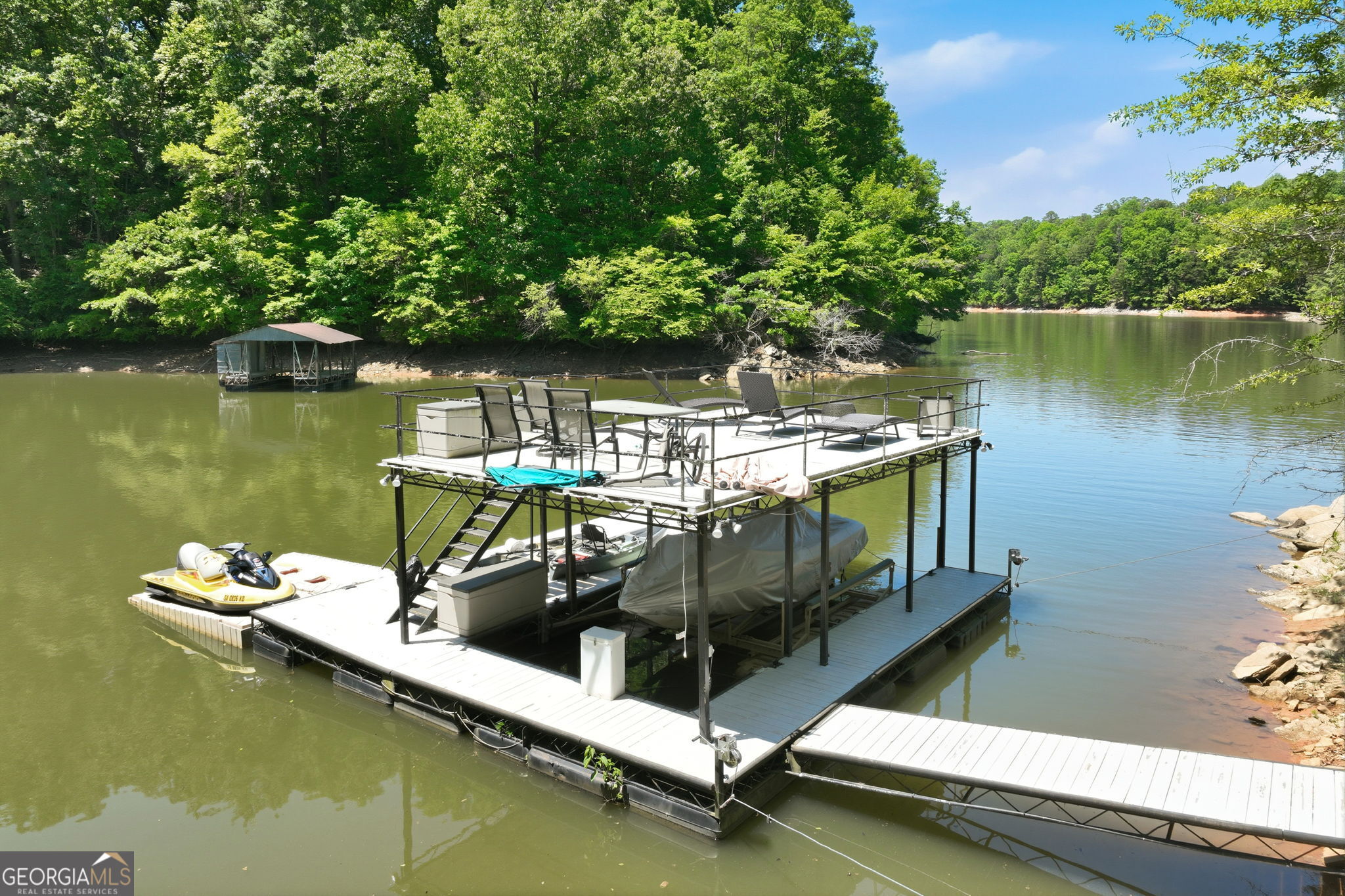 3928 Lake CT