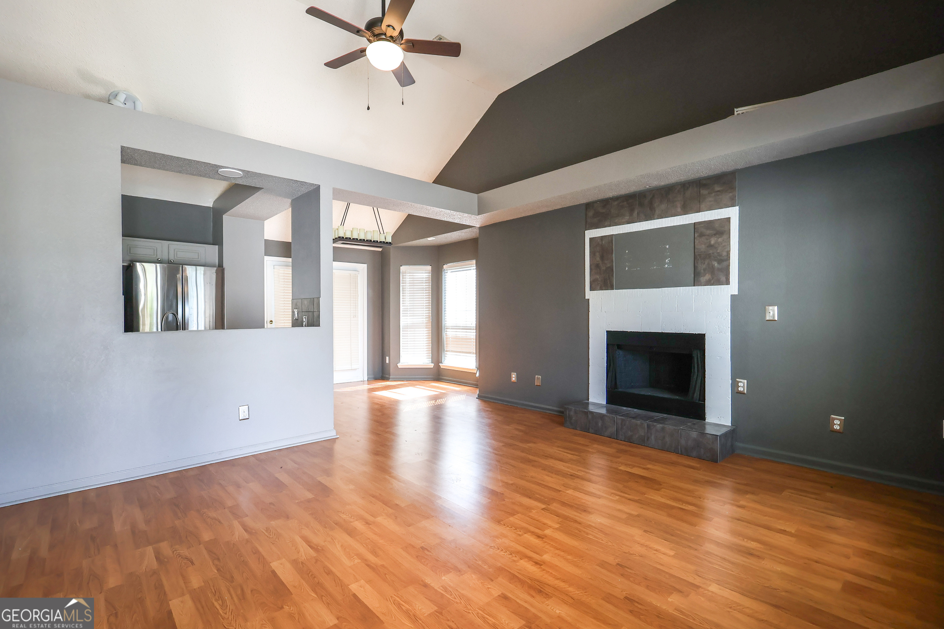 141 Carriage Hill DR