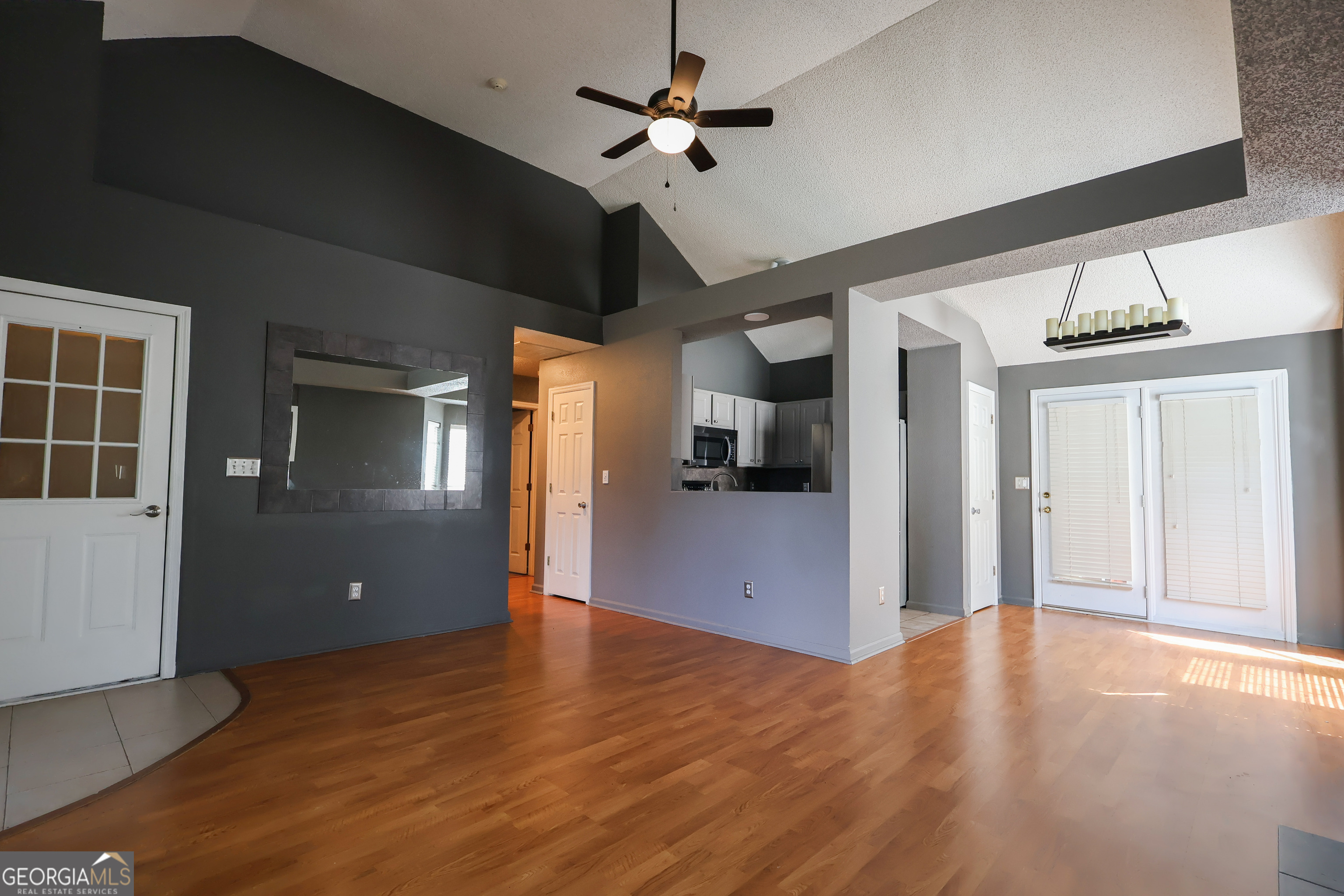 141 Carriage Hill DR