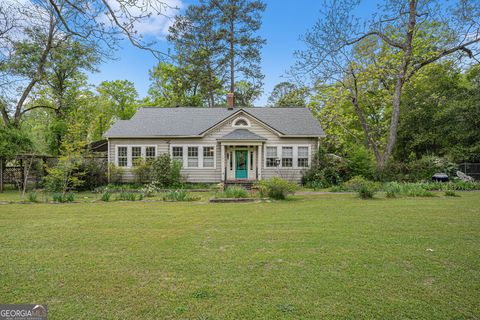 A home in Roberta