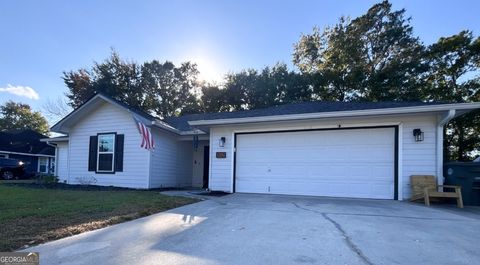 Photo of 102 Honeysuckle Road, Kingsland, GA 31548 (MLS # 10641171)