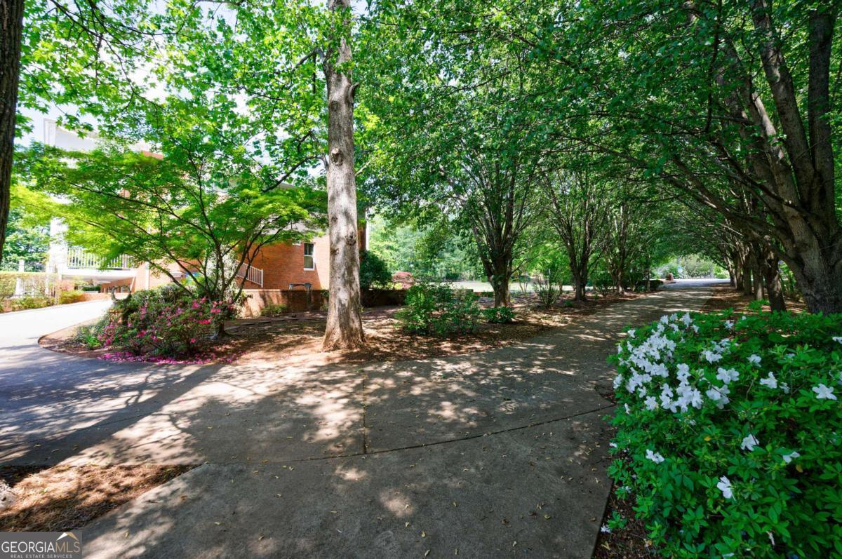 12250 Broadwell RD