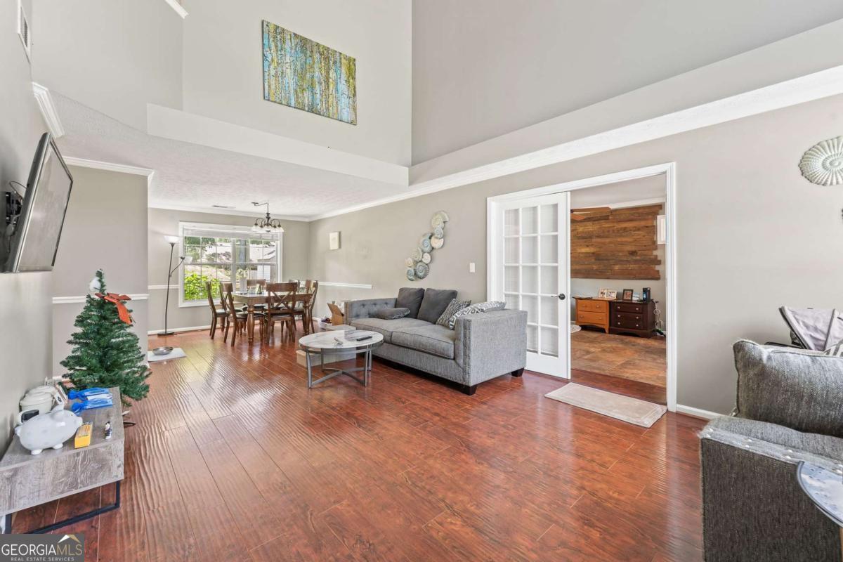 850 Long Branch CIR
