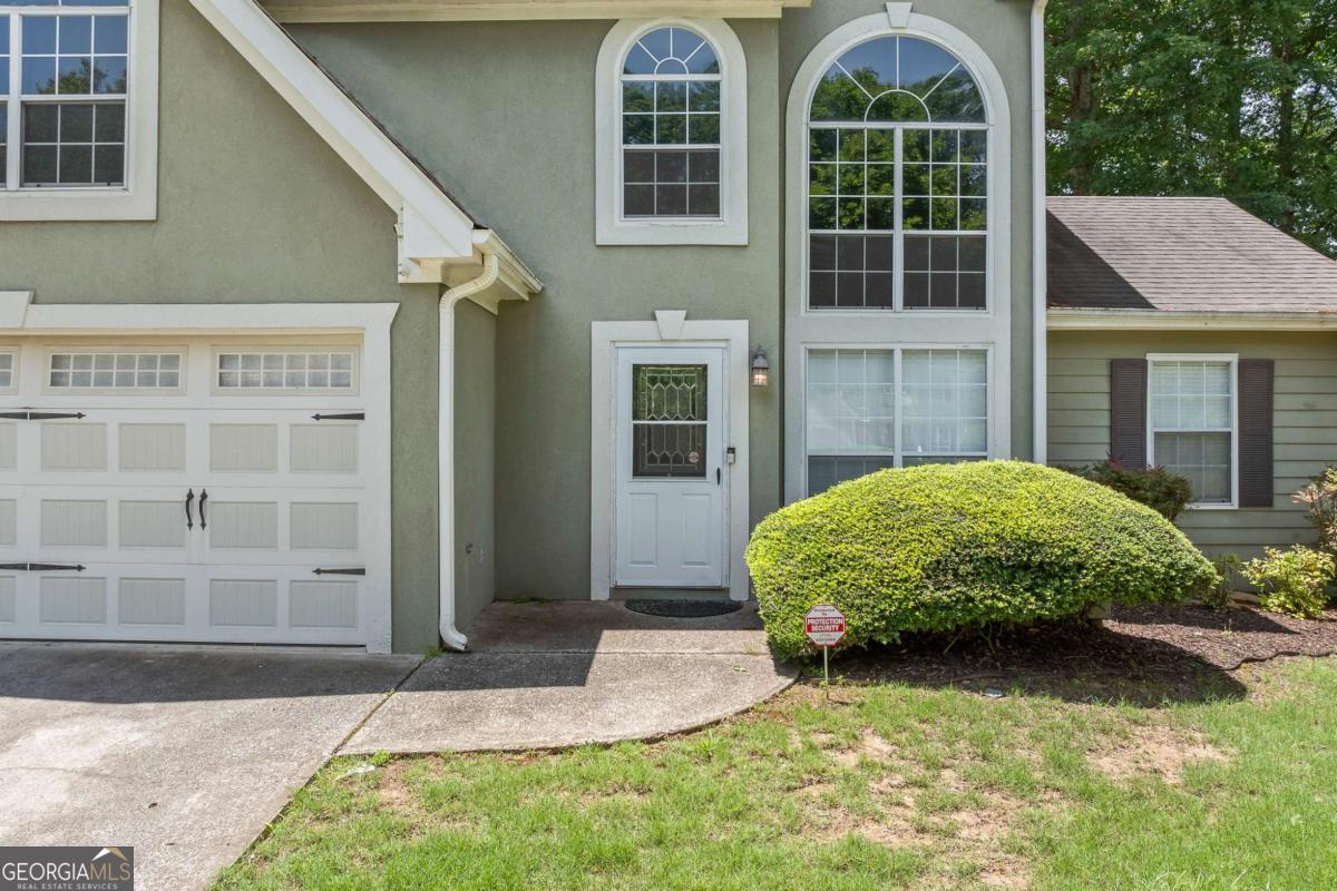 850 Long Branch CIR