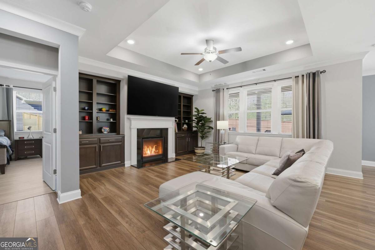 5718 Pickens Garden LN