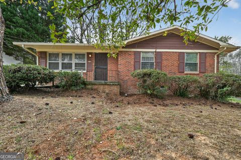 Photo of 4054 Princeton Lakes Way SW, Atlanta, GA 30331 (MLS # 10705457)