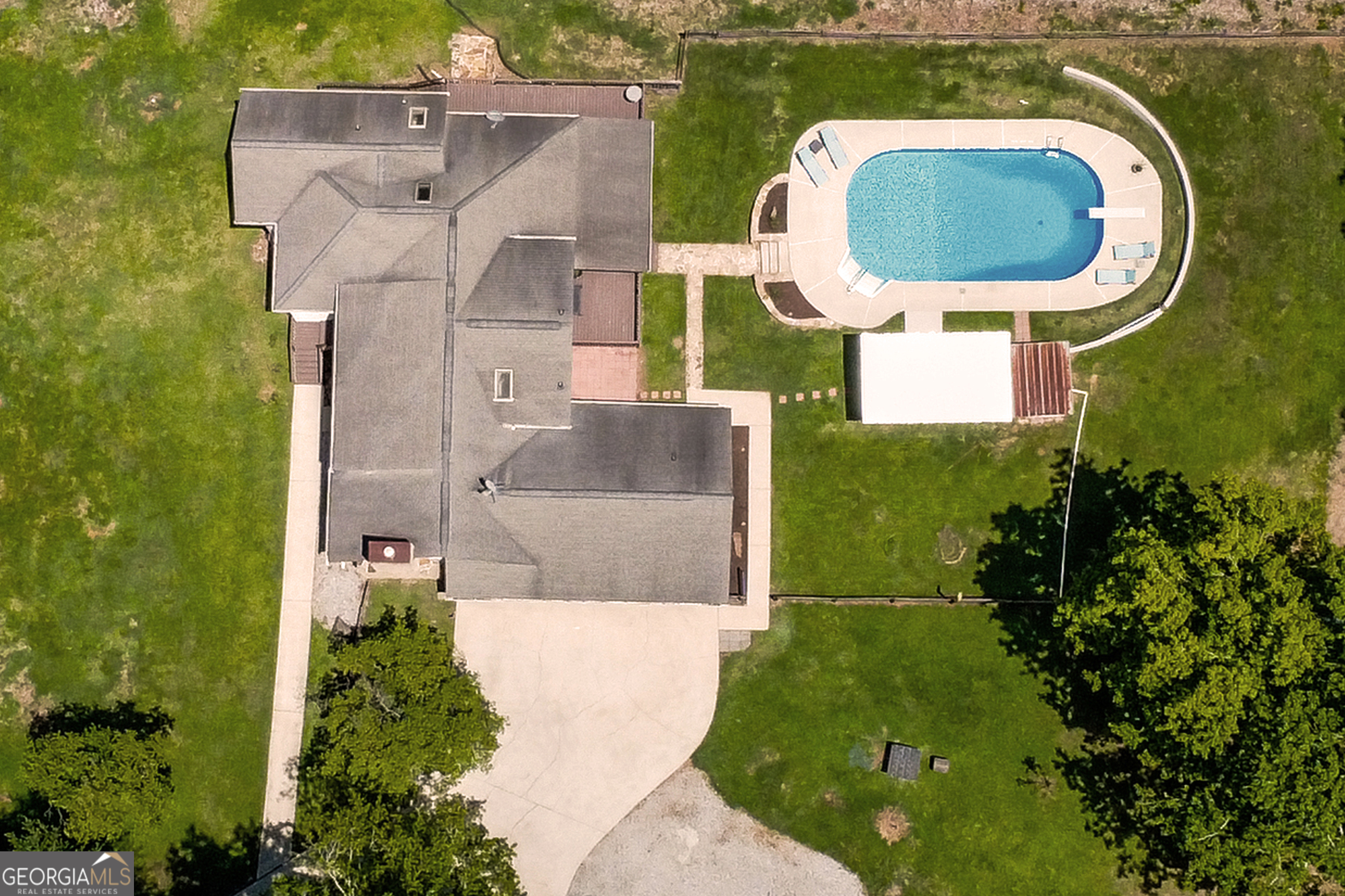 360 Darren DR