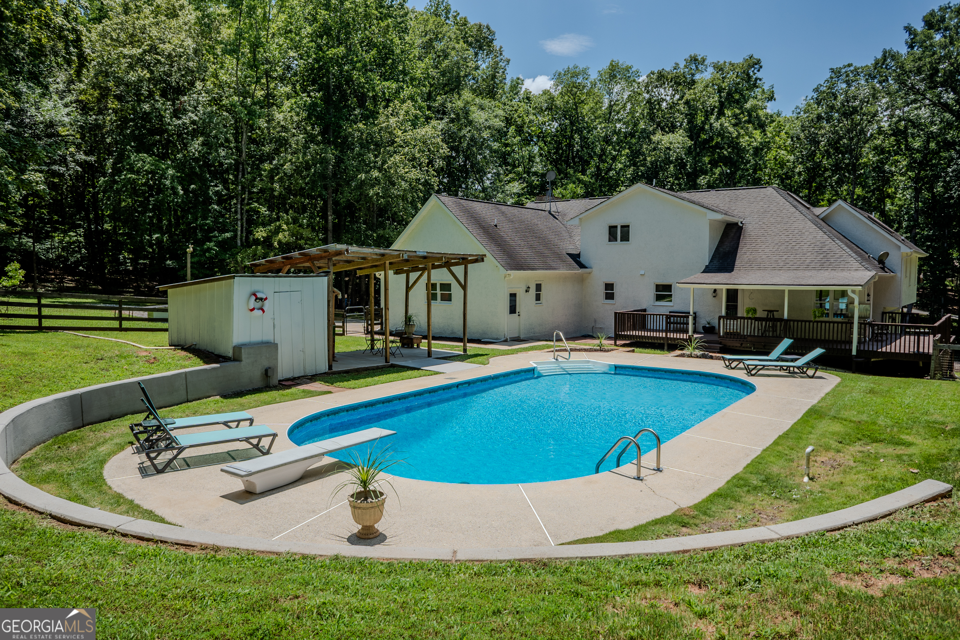 360 Darren DR