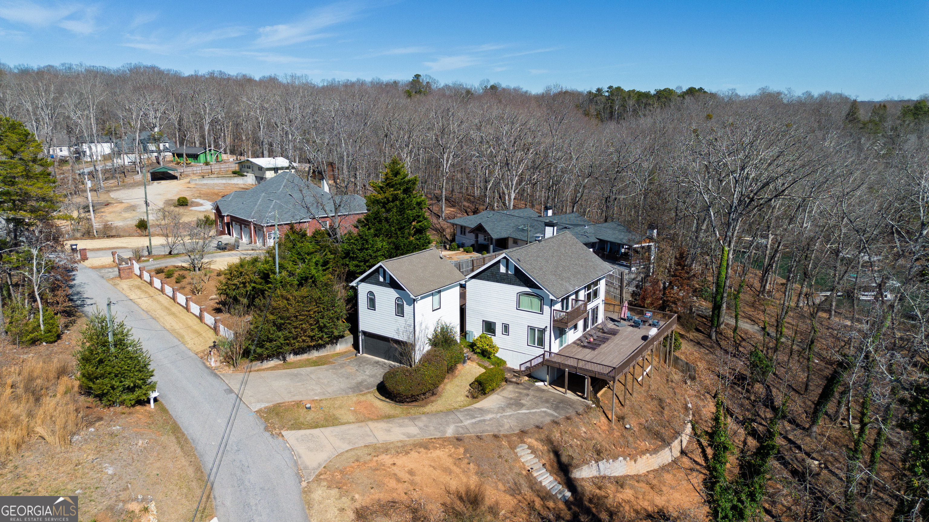 5997 Warpath RD