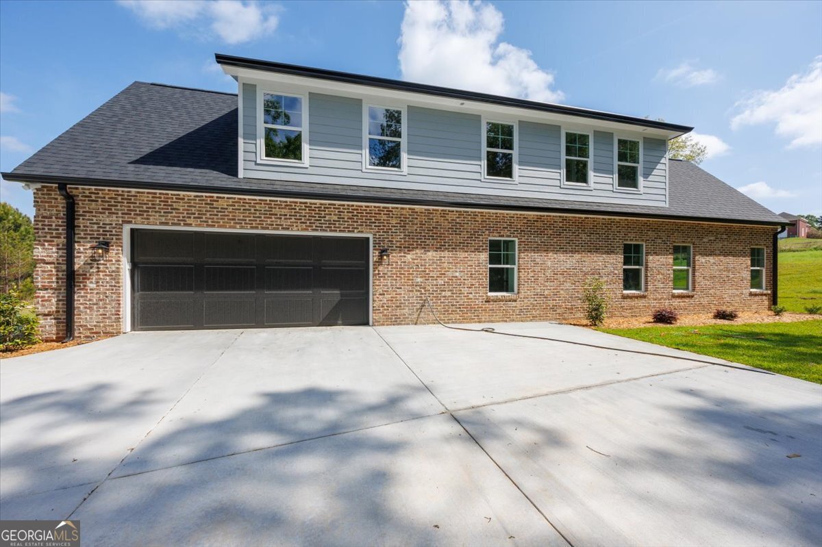 411 Southern Oaks DR