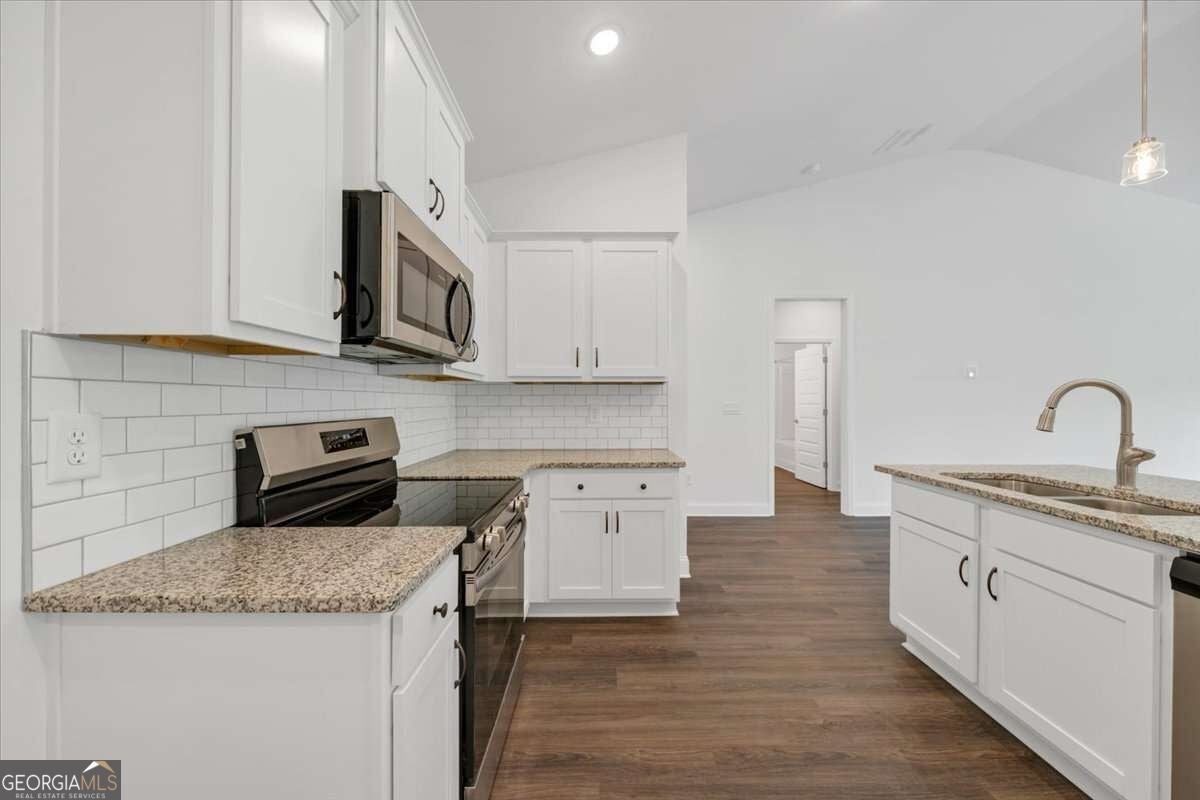 305 Angela AVE LOT 07