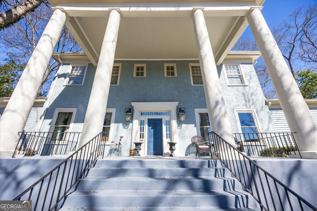 3285 Vista CIR