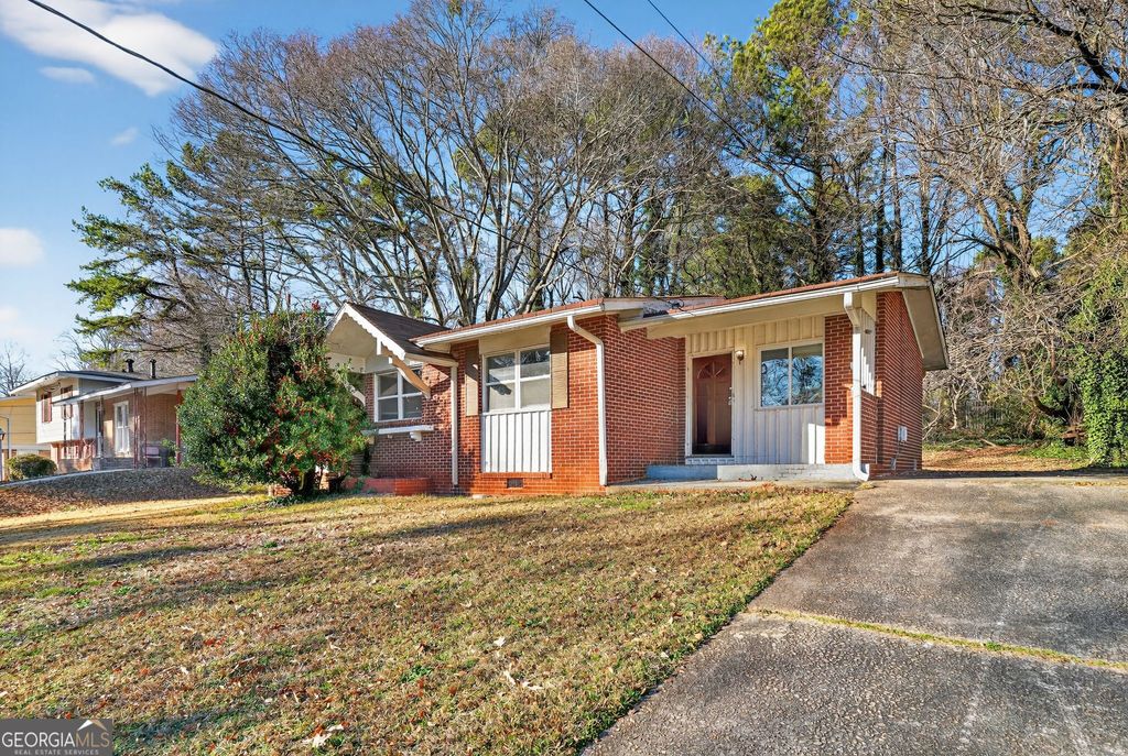 Photo of 2522 Brentwood Court, Decatur, GA 30032 (MLS # 10672178)