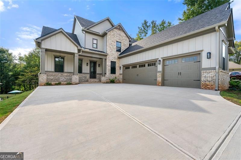 5676 MEADOW VIEW DR