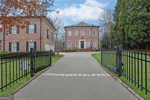 4084 Peachtree Dunwoody RD NE