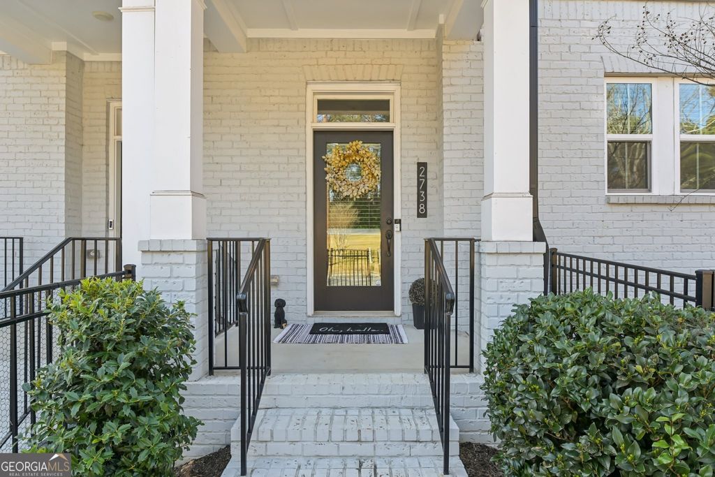 Photo of 2738 Bell Drive SE, Smyrna, GA 30080 (MLS # 10729013)