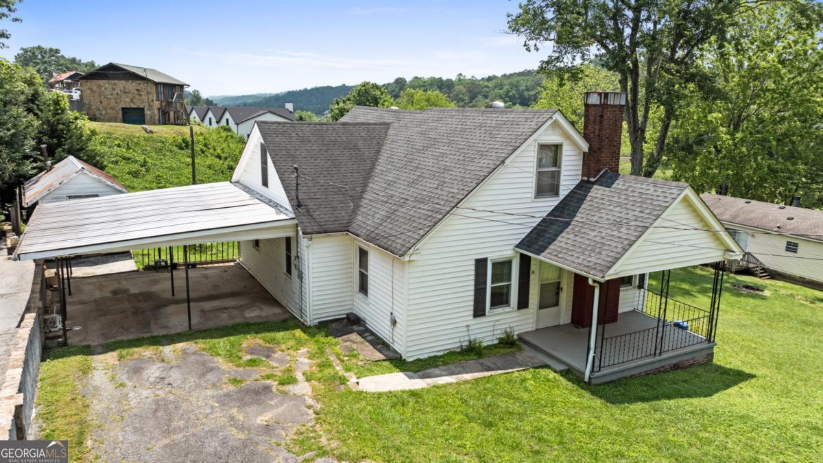 34 Hall ST