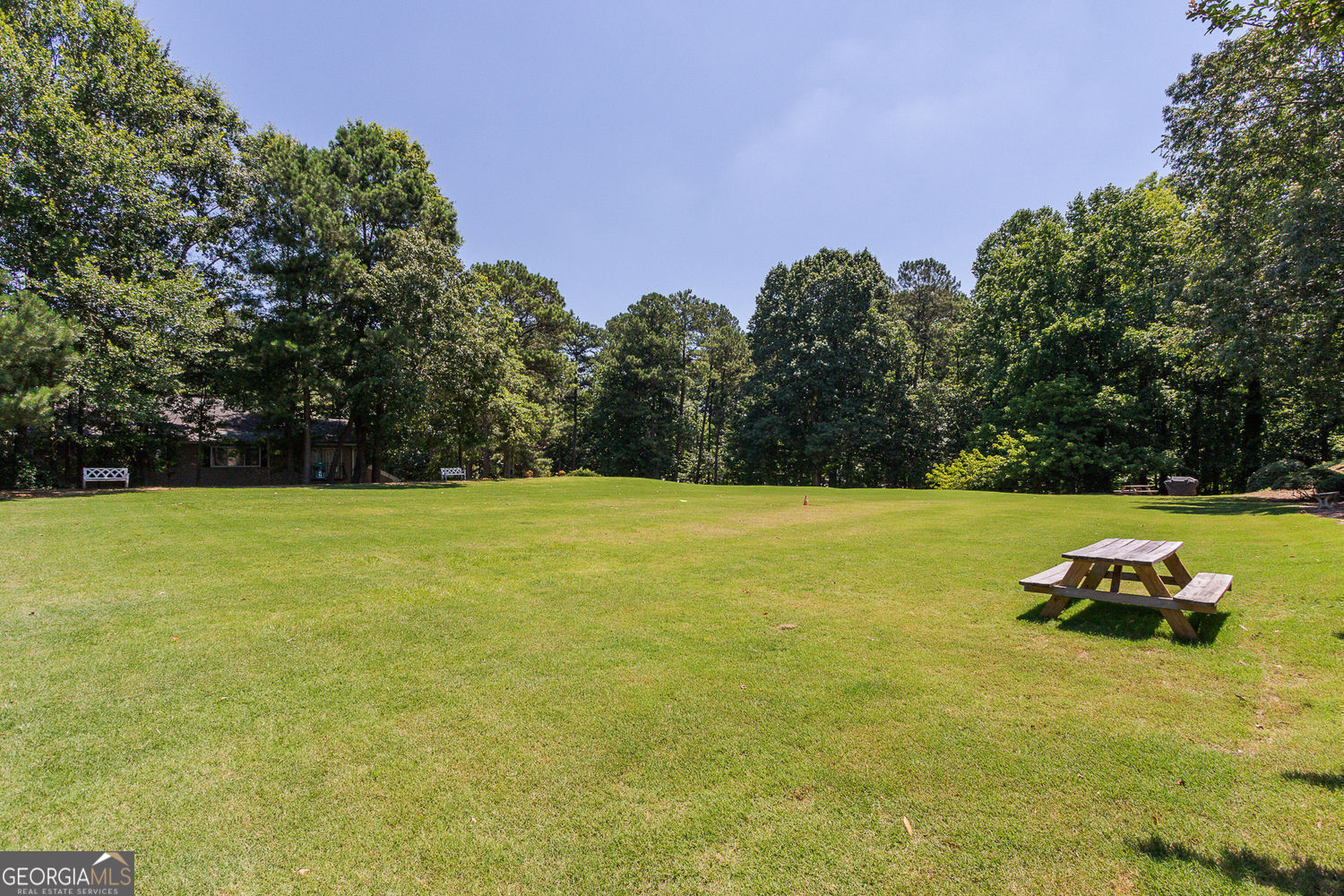 Atlanta, Georgia 30319, United States, 2 Bedrooms Bedrooms, ,3 BathroomsBathrooms,Residential,Active,188010