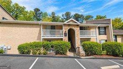 Photo of 3120 Seven Pines #202 Court, Atlanta, GA 30339 (MLS # 10756780)