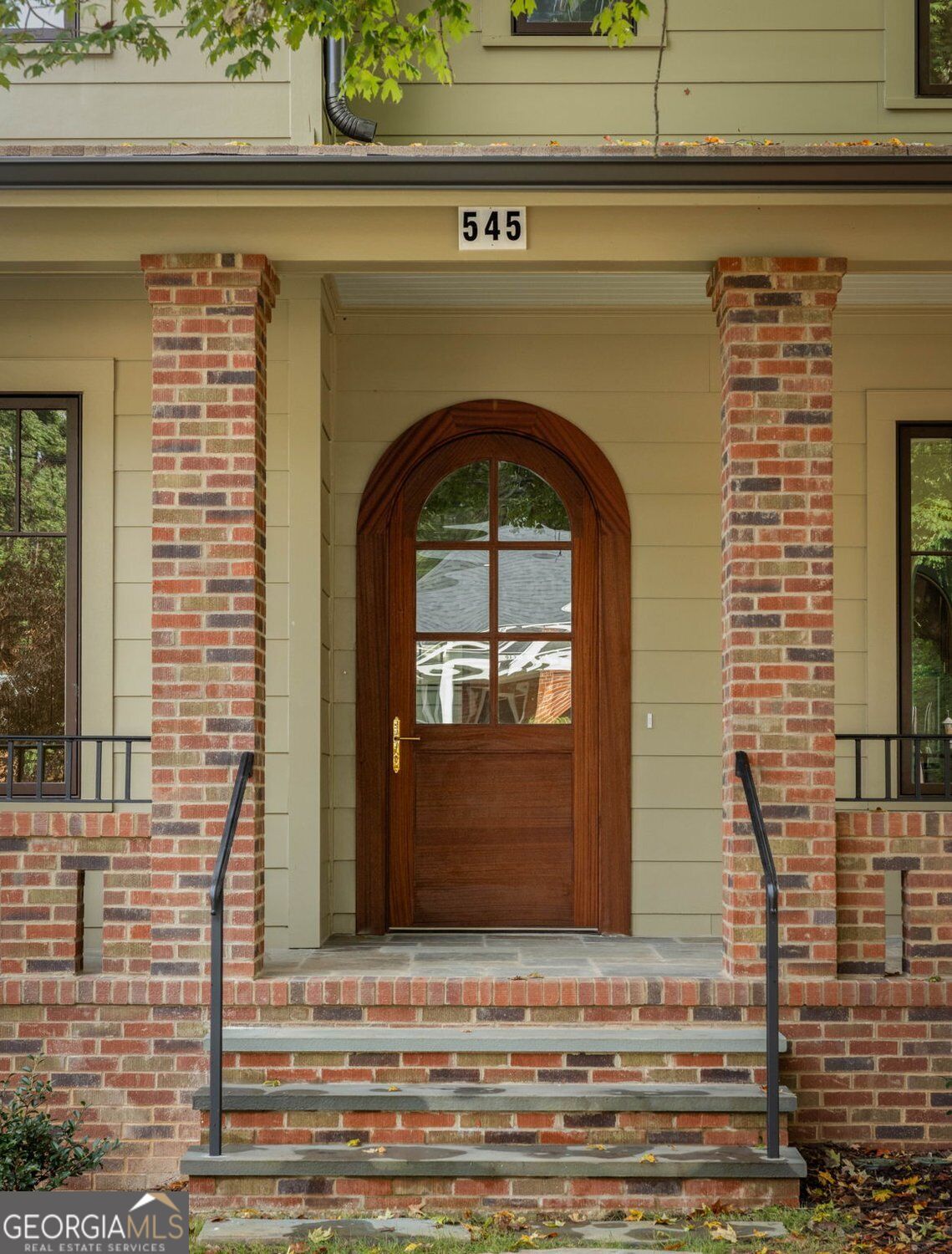 545 Page AVE NE