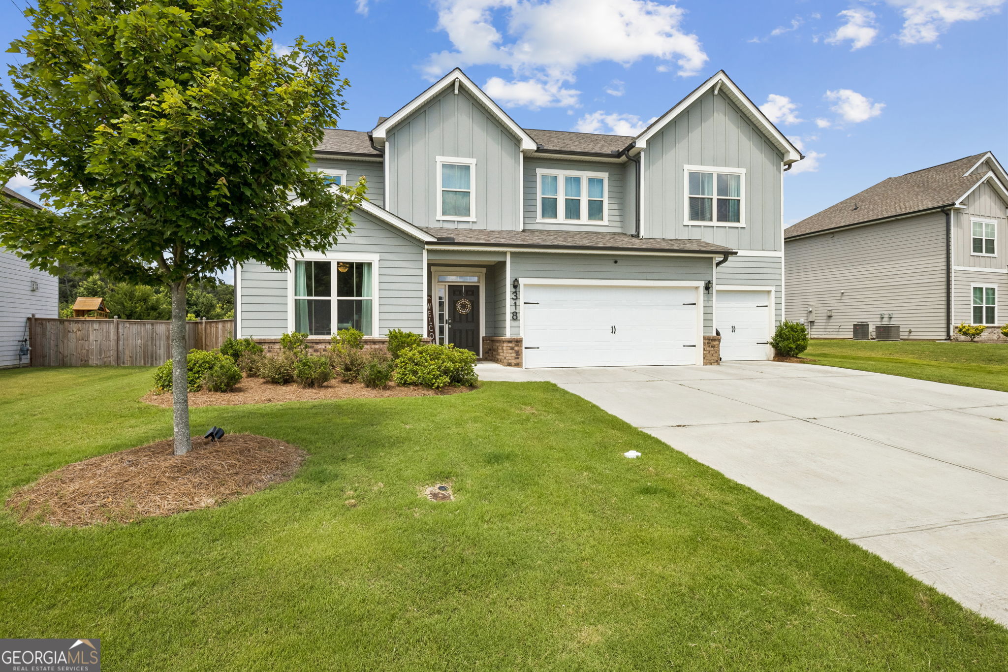 318 Cattail LN