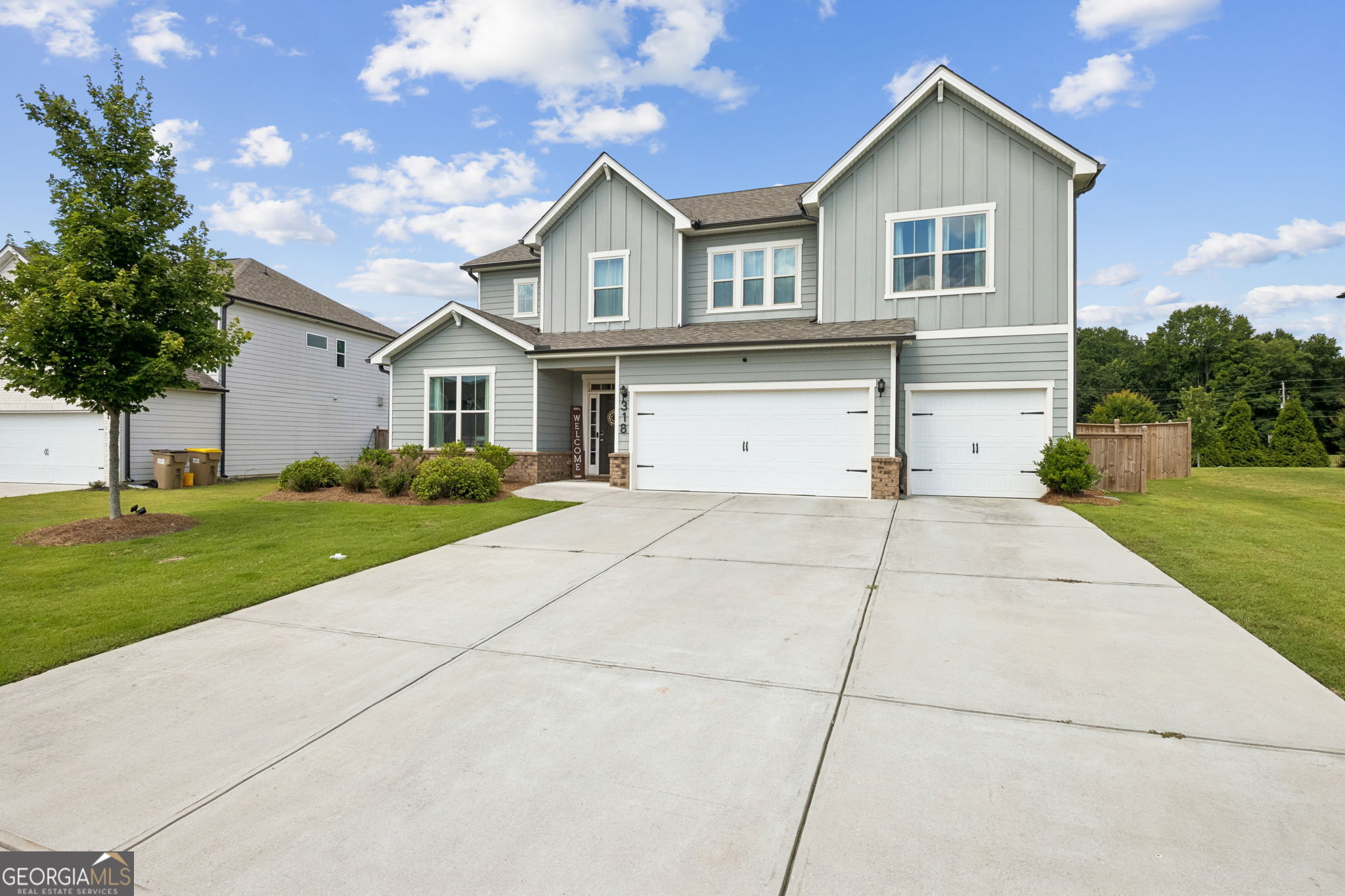 318 Cattail LN