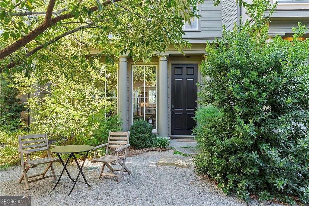 Photo of 2196 Niles Place NE, Atlanta, GA 30324 (MLS # 10710861)