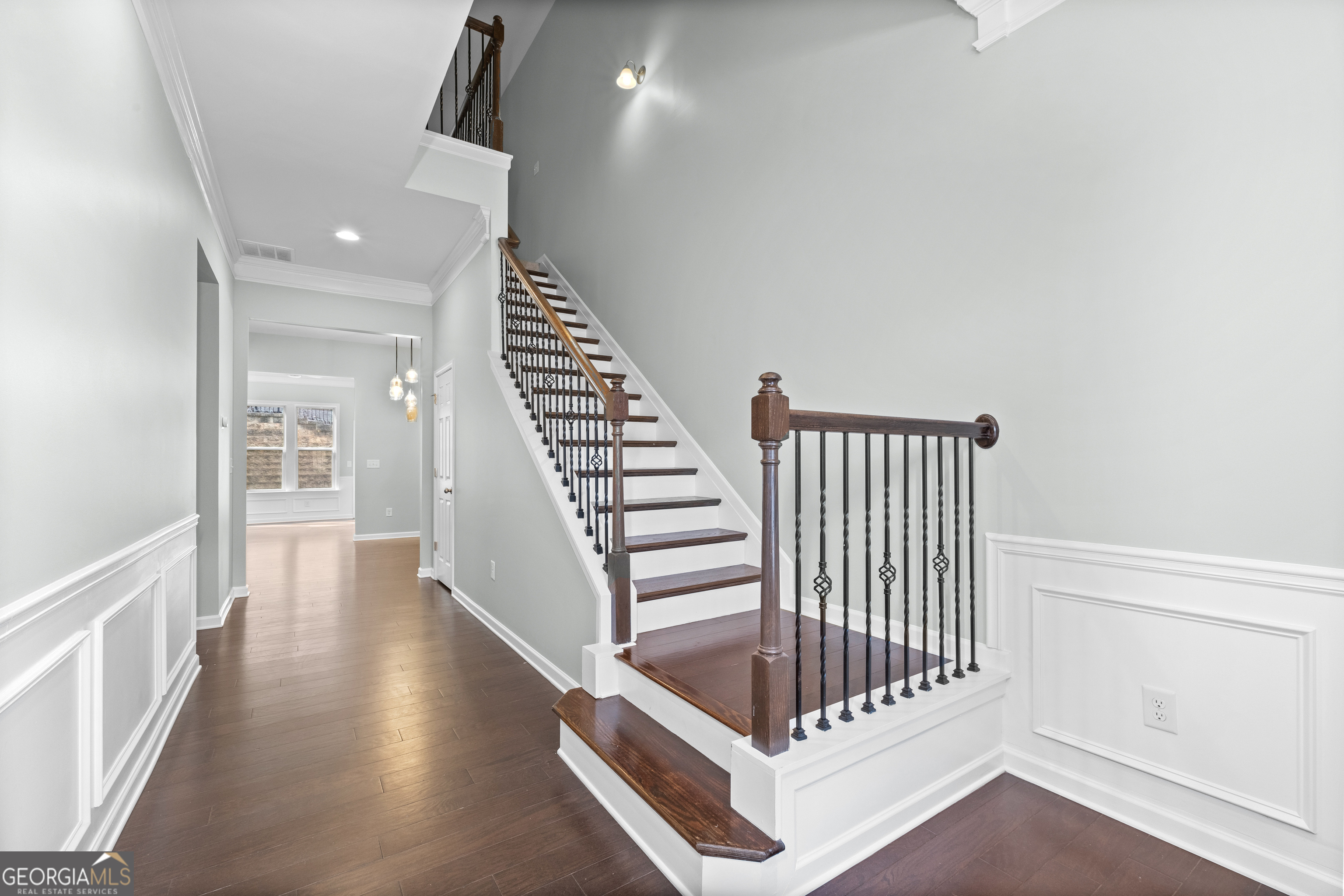4236 Silver Spruce LN