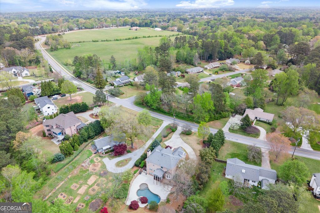 Photo of 390 Chaffin Road, Roswell, GA 30075 (MLS # 10730694)